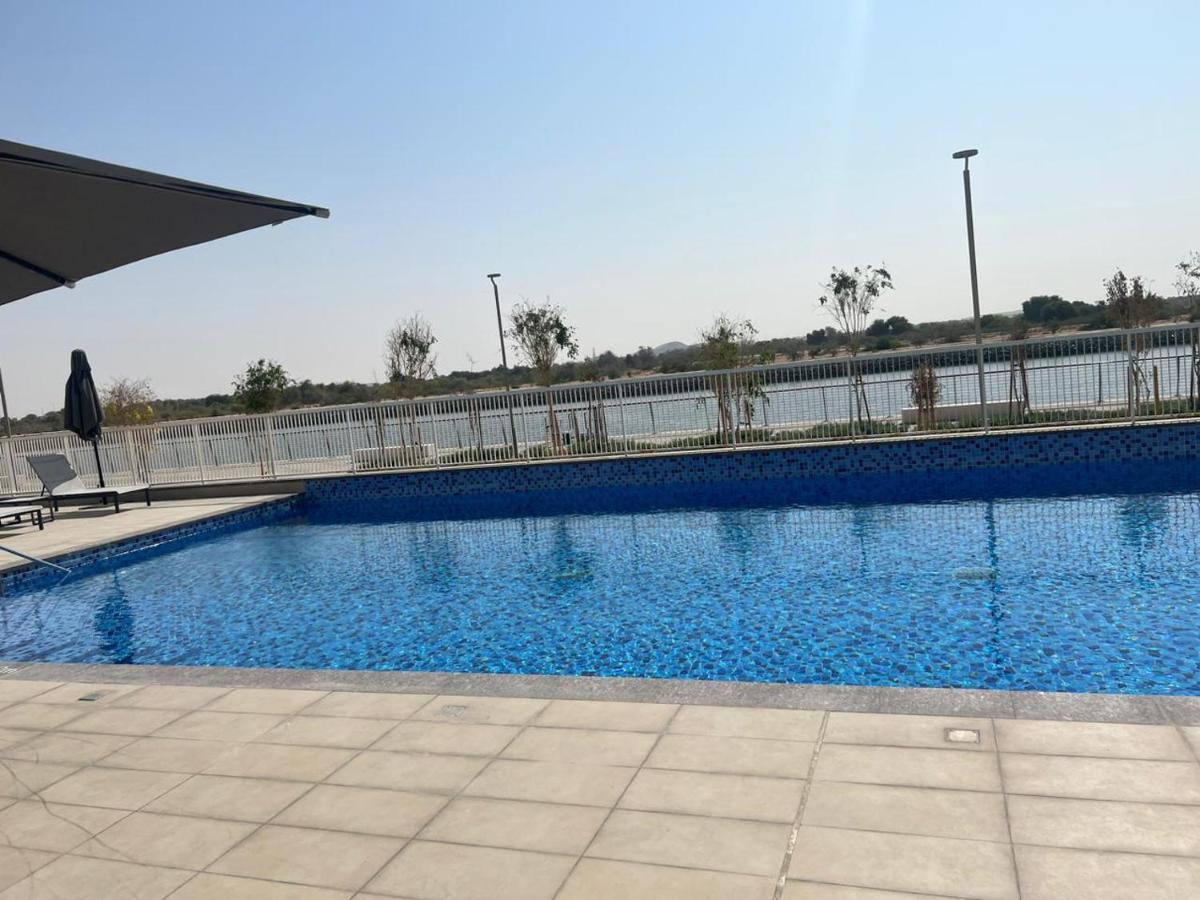 Next To Yas Island'S Gems - Canal+Pool View Apartment Abu Dhabi Exterior photo